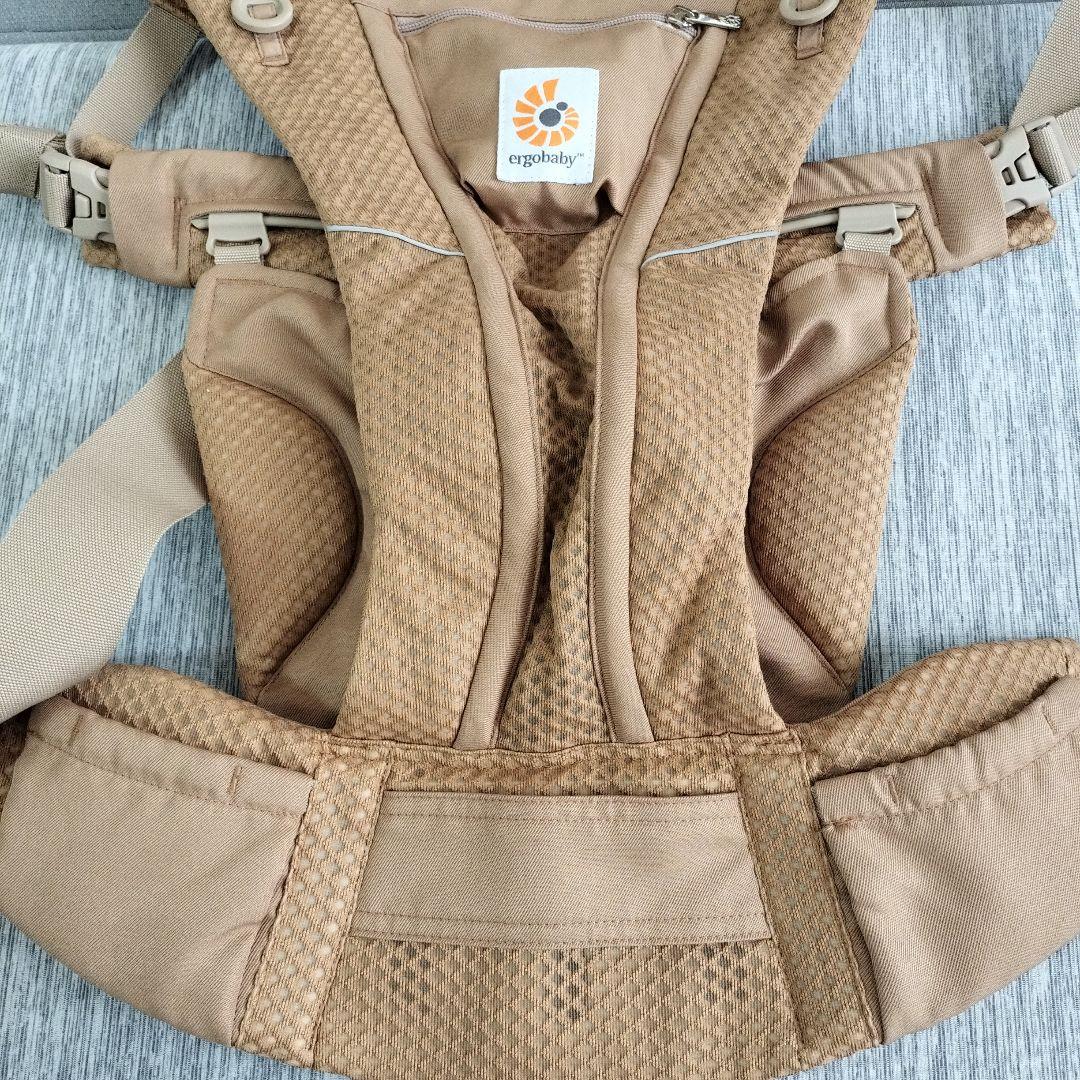 エルゴベビー　オムニブリーズ 抱っこ紐　キャメルブラウン　よだれカバーおまけ付き
