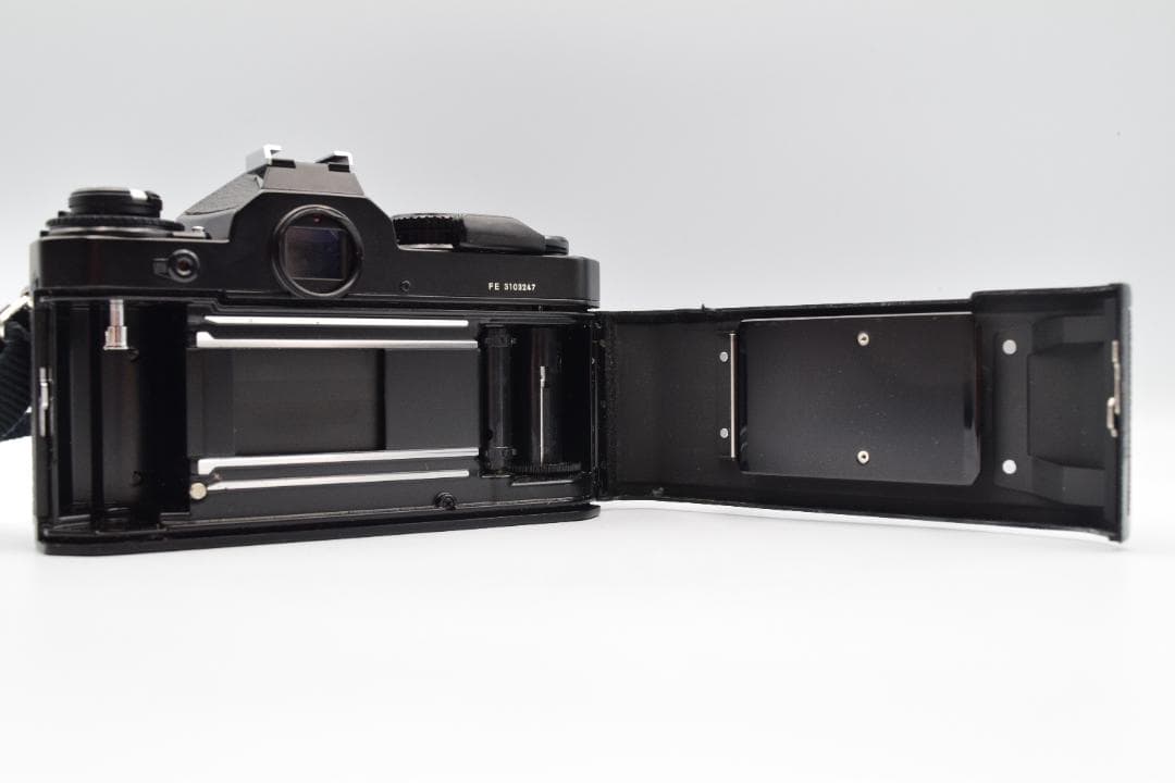 Nikon ニコン FE フィルム一眼レフカメラ ＃25098