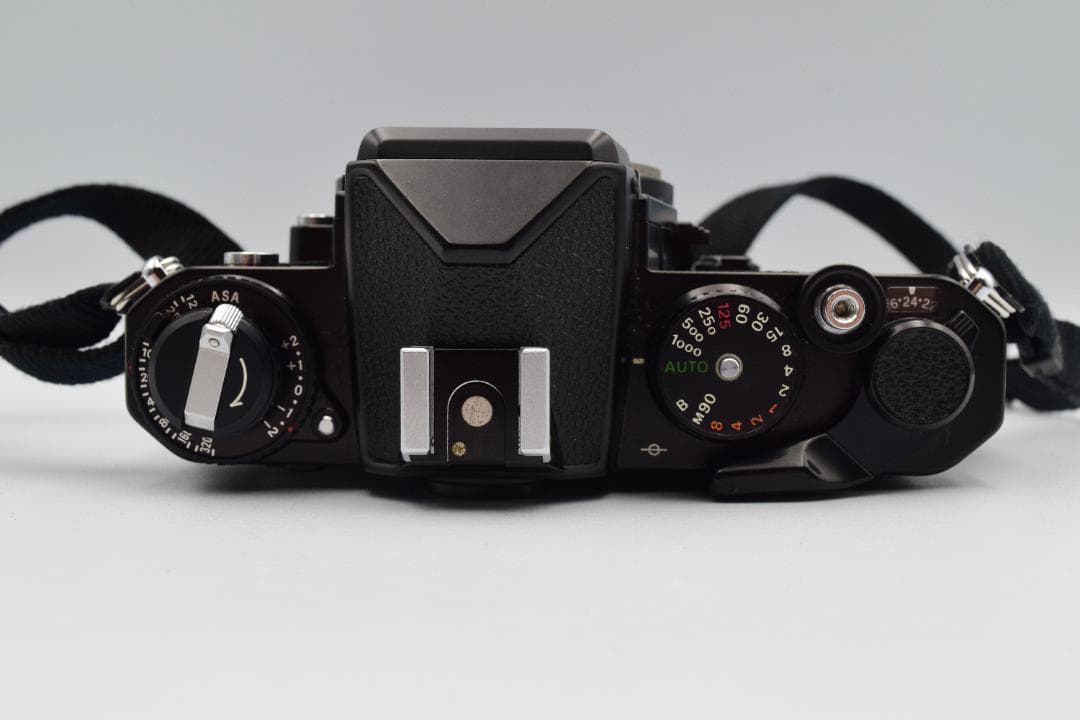 Nikon ニコン FE フィルム一眼レフカメラ ＃25098