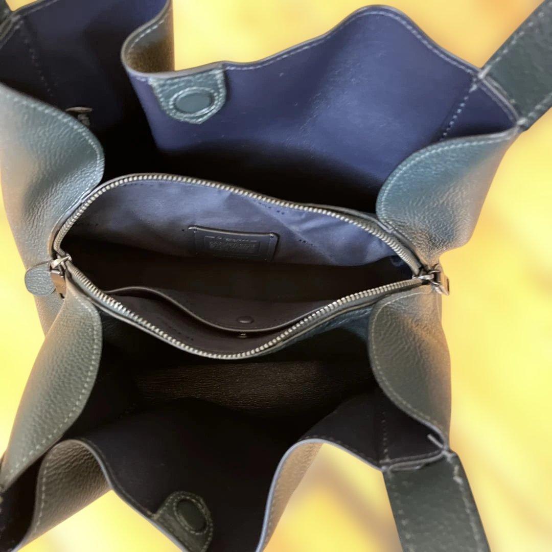 コーチ　ハンドバック　深いグリーン