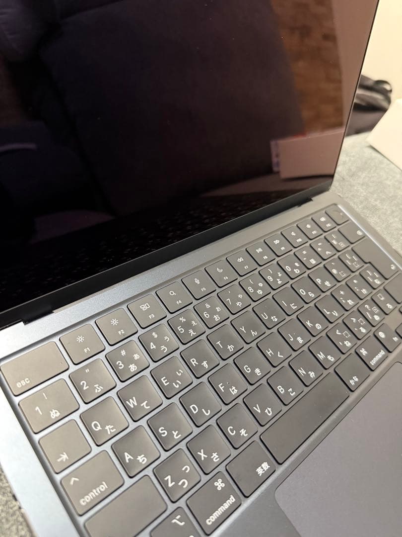 MacBook Air 13.6インチ M2 8GB 256GB SSD