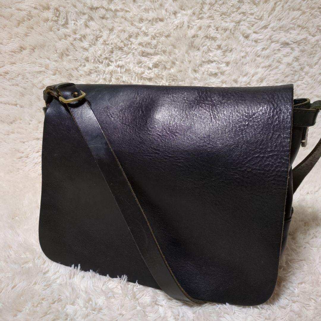 美品 SLOW レザーショルダーバッグ　メッセンジャーバッグ　ブラック