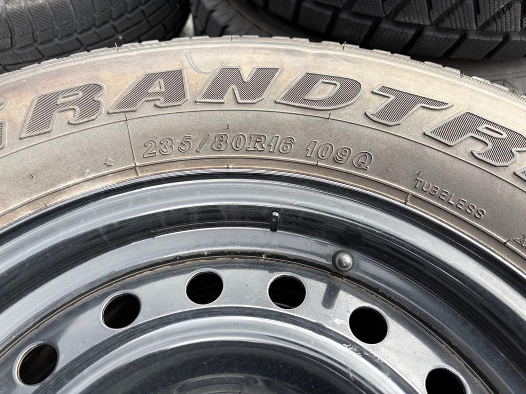 ハイラックスサーフ スタッドレスホイールセット235/80R16 2021年製