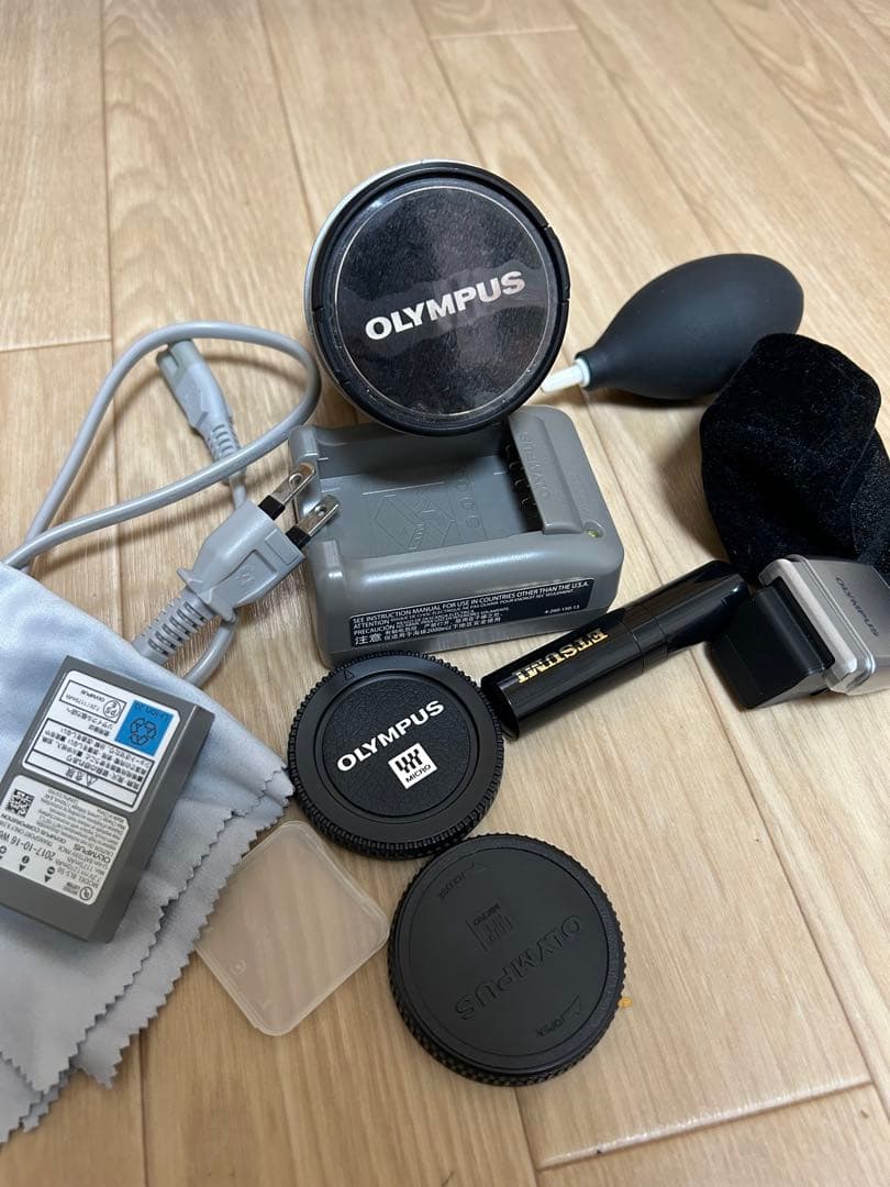 美品　Olympus ミラーレス一眼カメラ