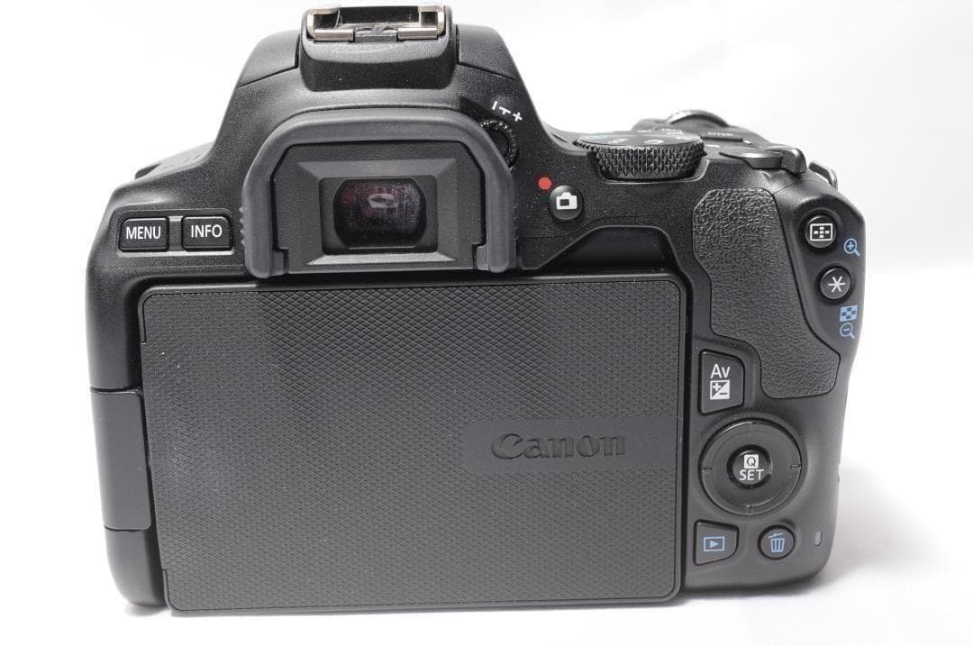 ✨Canon Kiss X10✨4K動画❣️Wi-Fi❣️自撮❣️手振補正❣️極上美品❣️