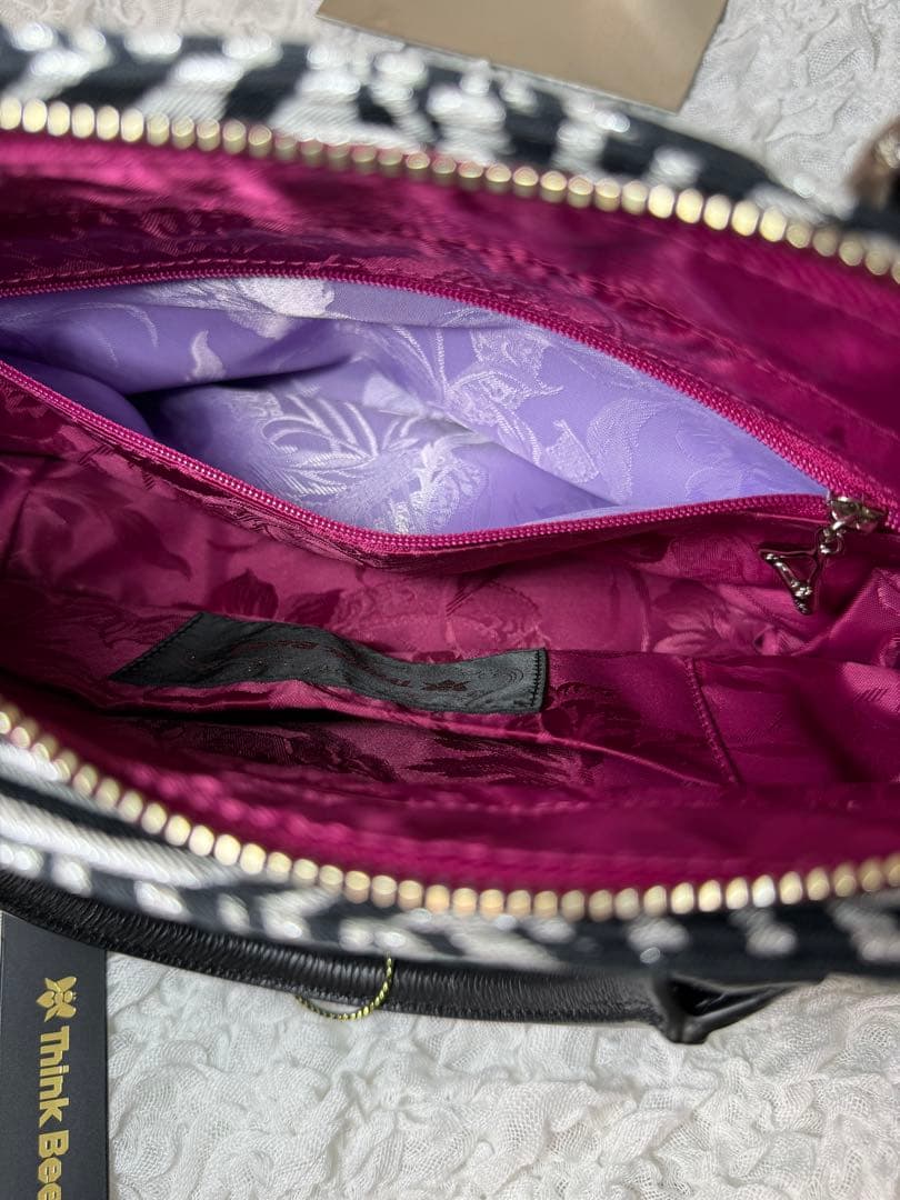 Think Bee! 2wayバッグ ジャカード ゼブラ柄 バラ刺繍 レザー 黒