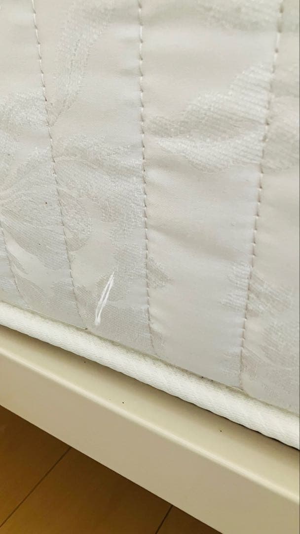 【マットレス付き&送料込み】ダブルベッド　ローラアシュレイ