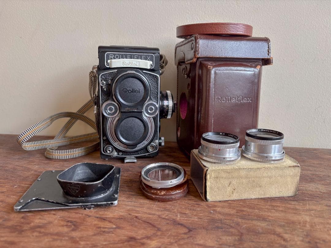 値下依頼お断り　ローライフレックス　プラナー７５ミリ　F3.5　実働品　機関良好