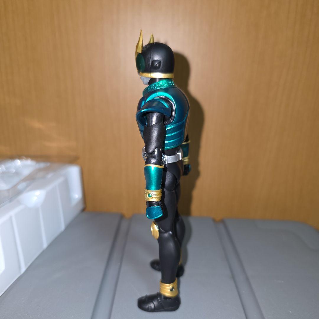 s.h　真骨彫製法　仮面ライダークウガ　ペガサスフォーム　フィギュア　真骨頂