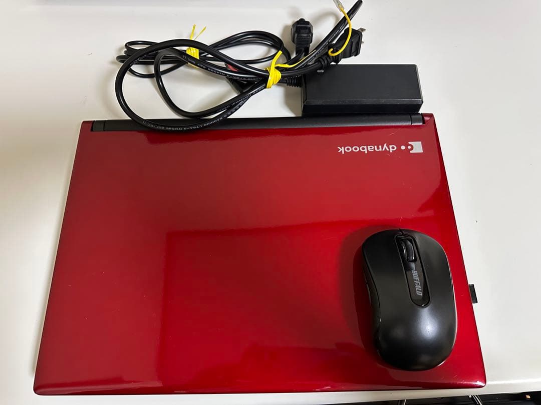 東芝 Core i5 七世代 8GB SSD512GB