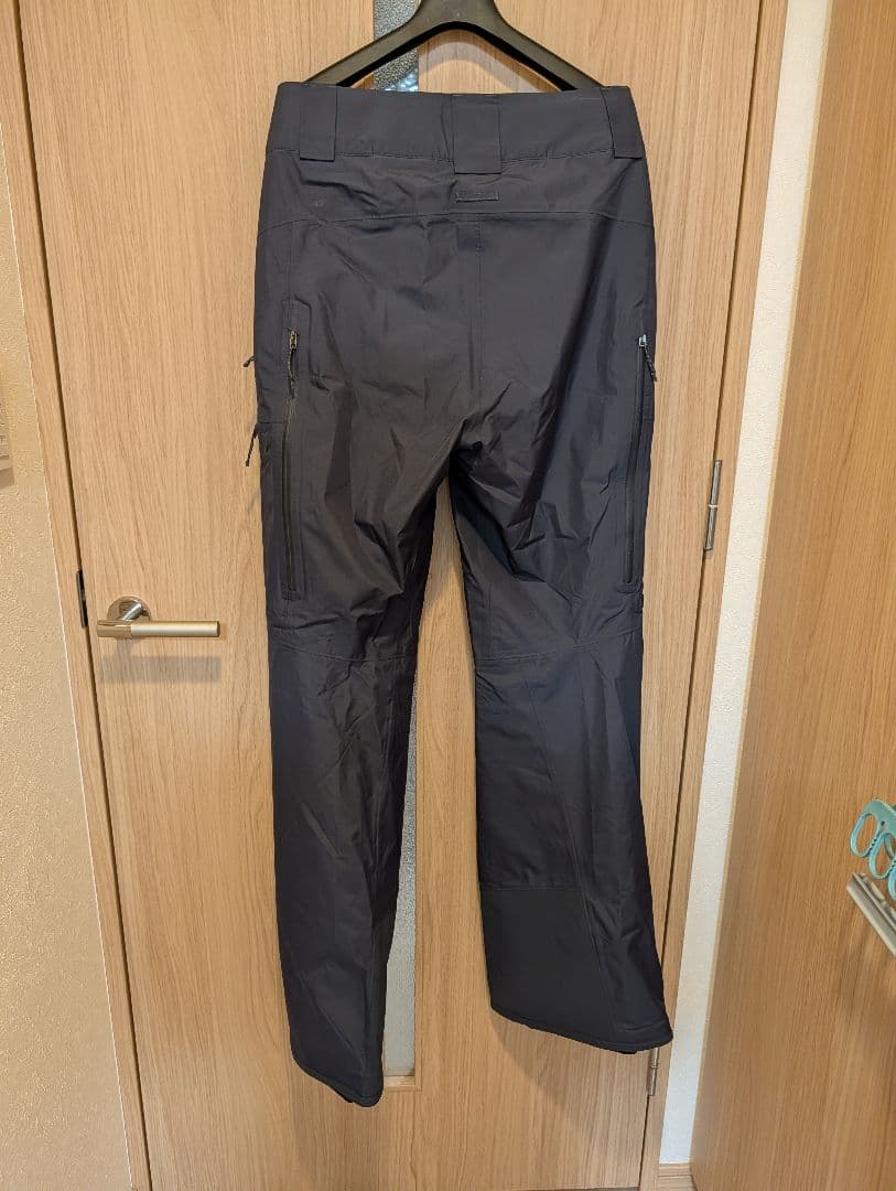 【新品タグ付】Patagonia メンズ・パウダー・タウン・パンツ XS 紺