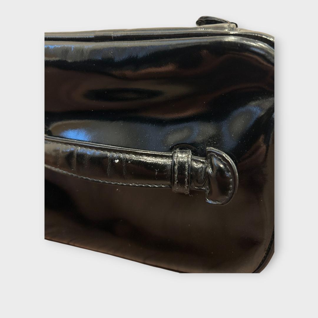 CHANEL シャネル バニティバッグ 化粧ポーチ 小物入れ　エナメル