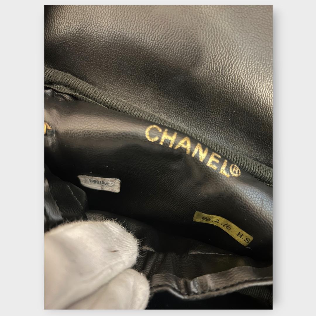 CHANEL シャネル バニティバッグ 化粧ポーチ 小物入れ　エナメル