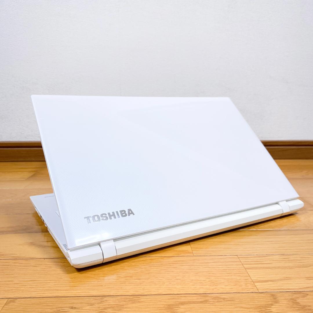 美品✨快適SSD256 メモリ8 最新Win11 すぐ使える東芝ノートパソコン白