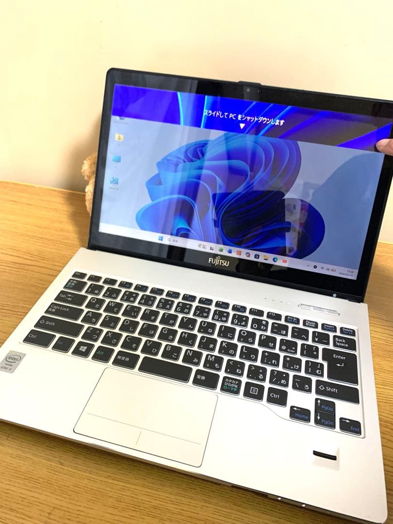 富士通タッチパネルi5/10/SSD 256GB office2024