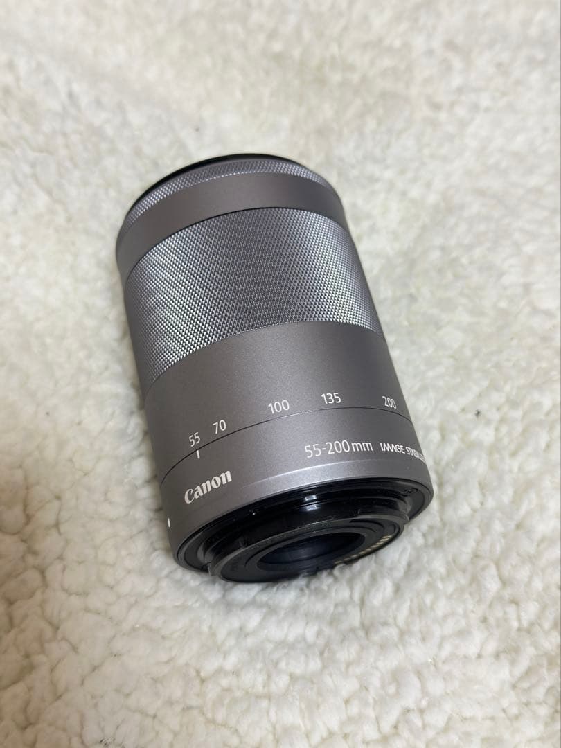 キヤノン EF-M 55-200mm F4.5-6.3 IS STMズームレンズ