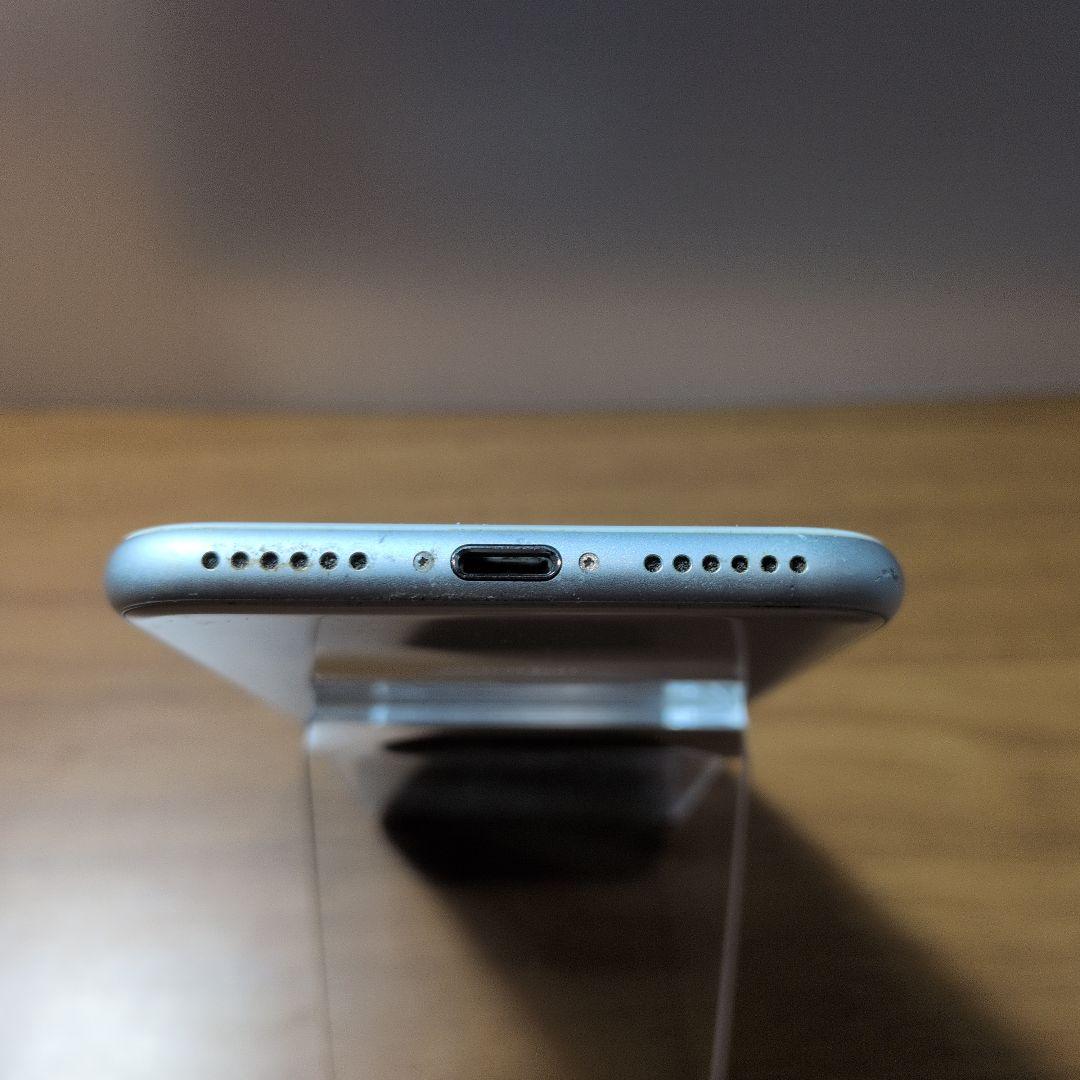 Apple iPhone 8 128GB　シルバー