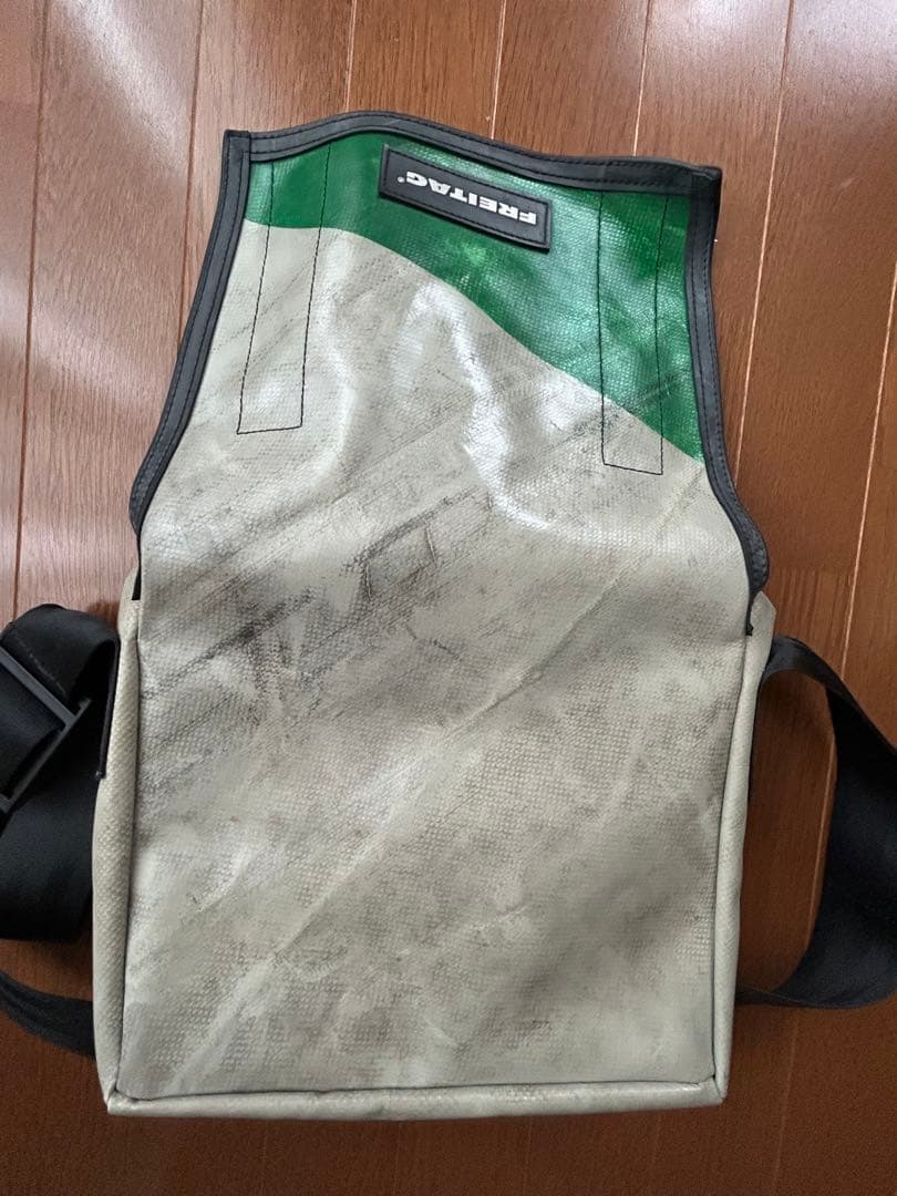 フライターグ　F11 LASSIE ラッシー