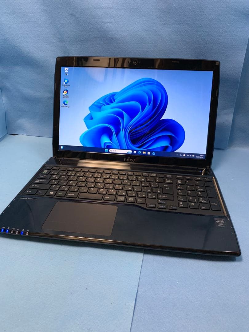 富士通/4th i7/Win11Pro/Office/新品SSD/8GB/BD