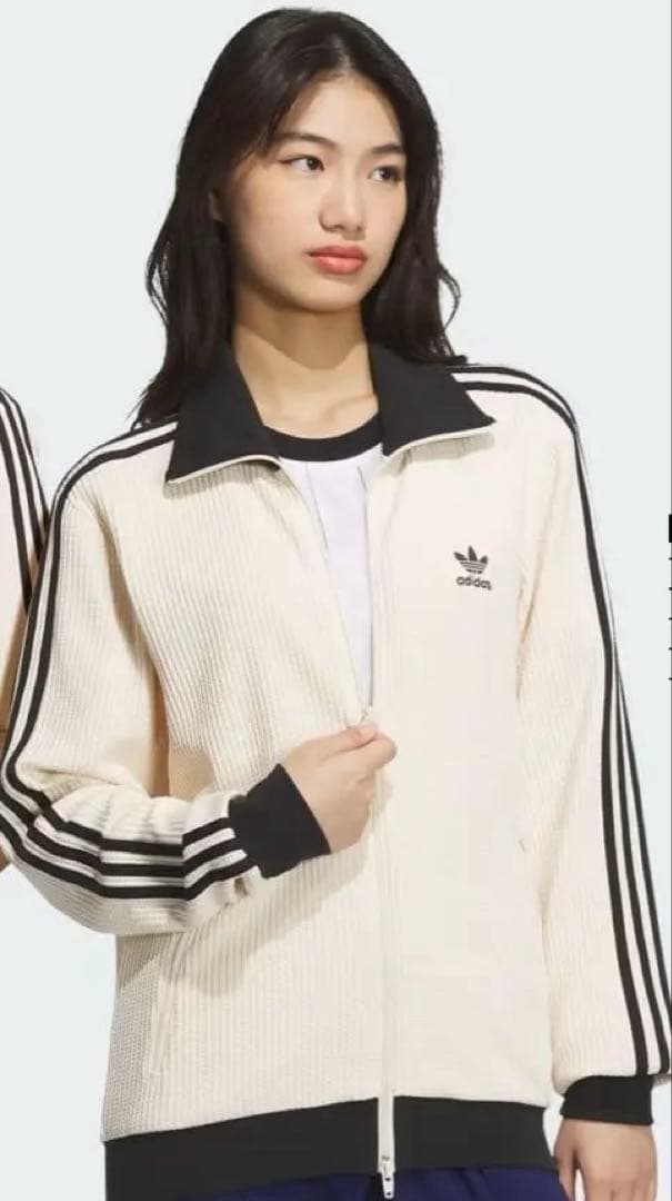 adidas ワッフルクラシックトラックトップ