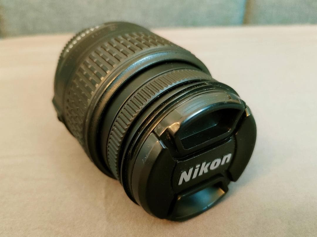 AF-S NIKKOR f/18-55mm　外装に傷あり