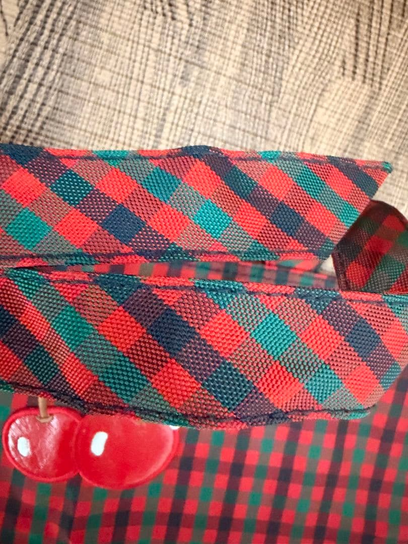 ファミリア　チェック柄トートバッグ リンゴ刺繍