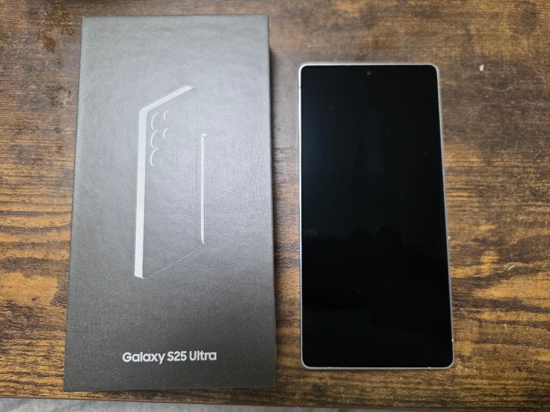 SAMSUNG　Galaxy S25 ultraシルバーブルー ケース付