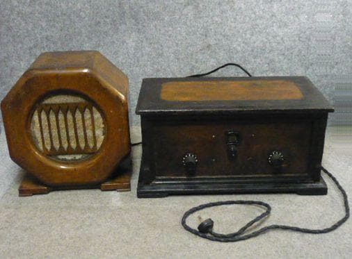 アンティーク スピーカー付き 真空管 ラジオ 受信機 [B31493]