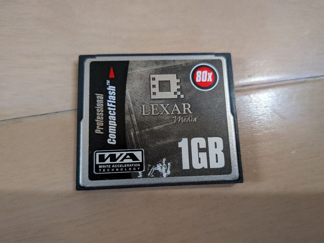 Canon EOS Kiss Digital N 本体 + レンズ2本