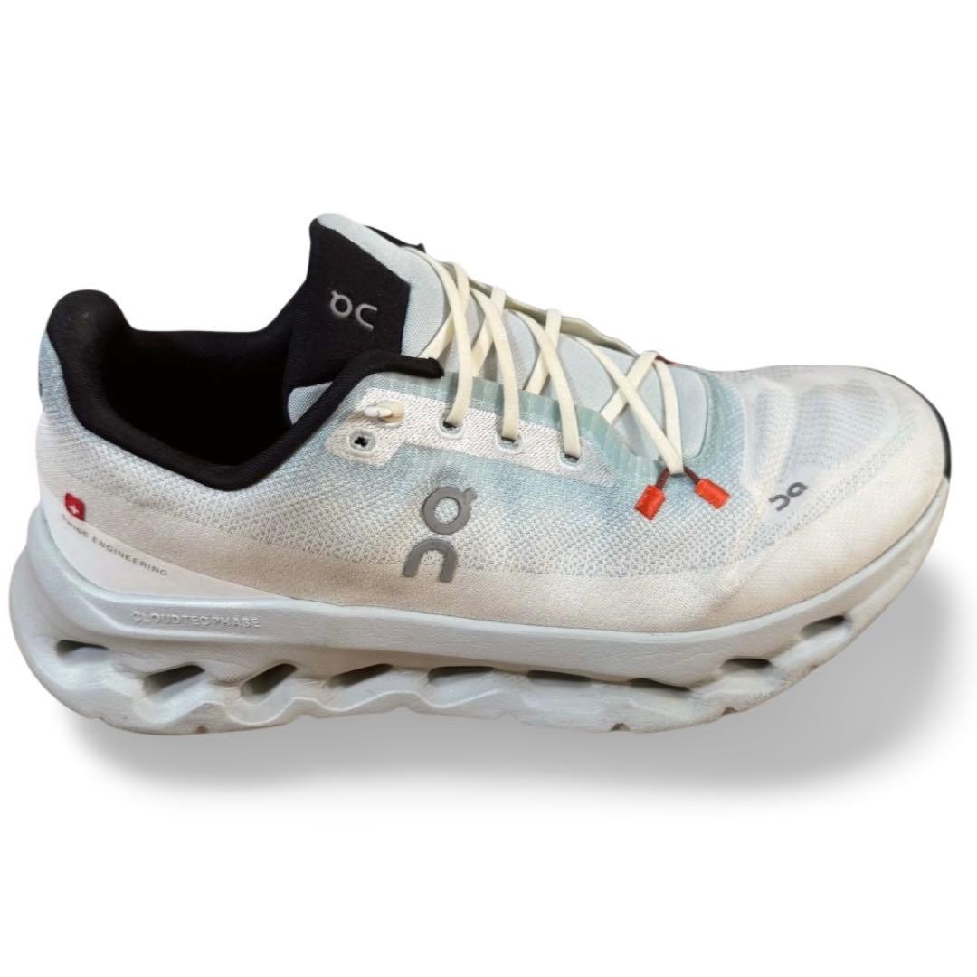 On/オンCloudtilt 27.0cm/ミネラルアイボリー