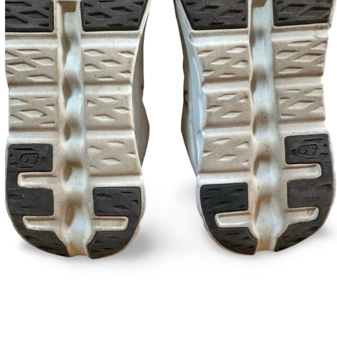 On/オンCloudtilt 27.0cm/ミネラルアイボリー