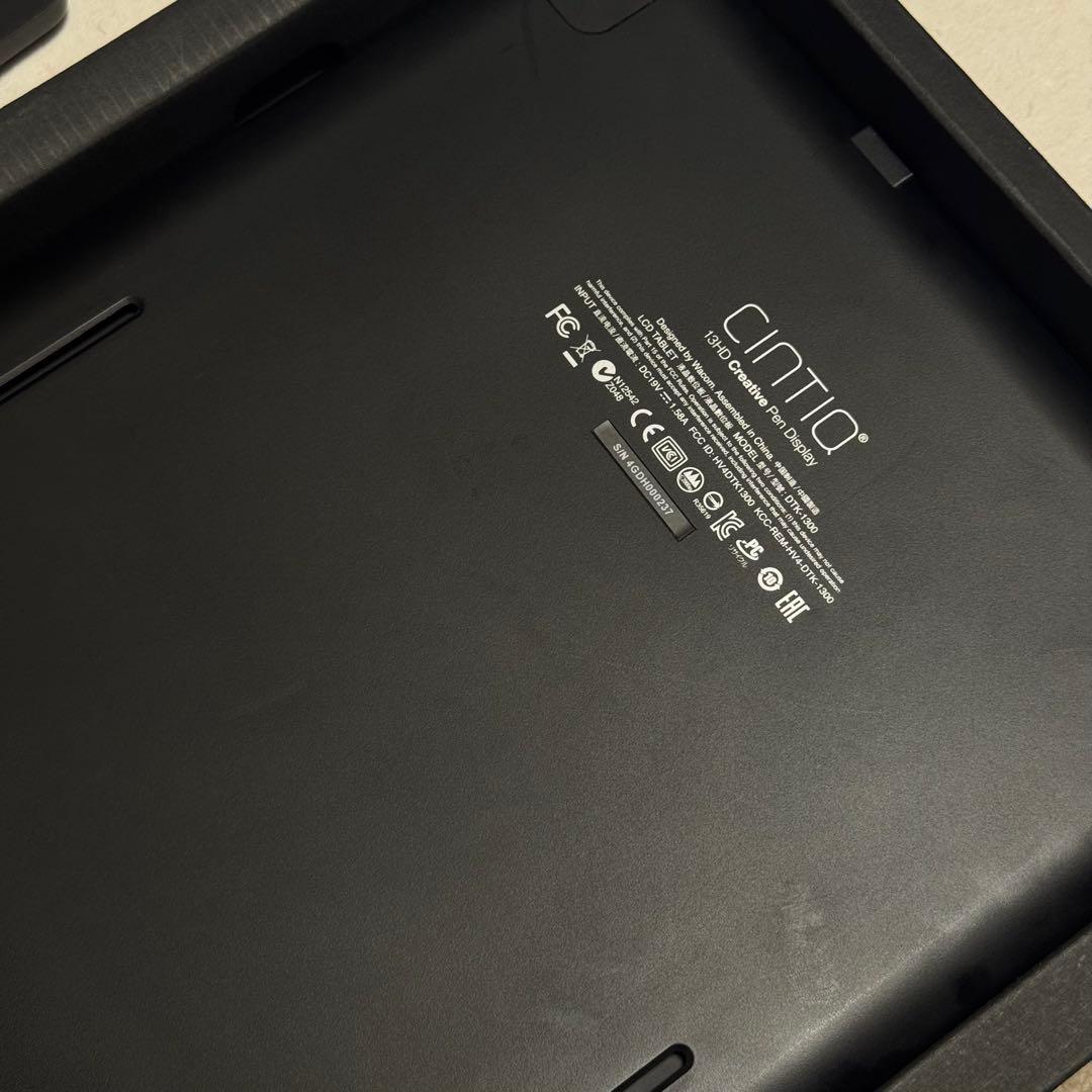 ワコム Cintiq 13HD DTK-1300/K0 液タブ 液晶タブレット