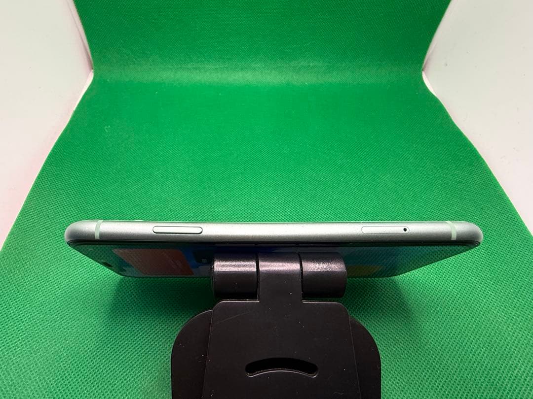 8001 IPHONE 11 64GB SIM フリー