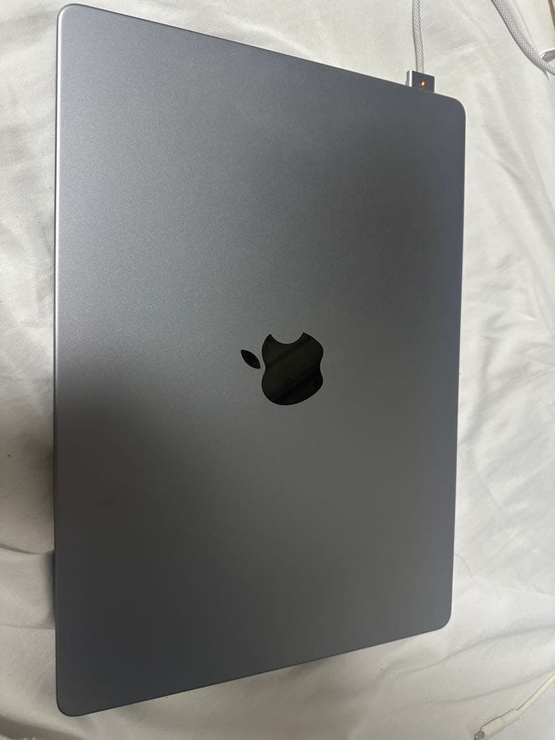 【早い者勝ち！】MacBook Pro（14インチ , 2023）液晶割れ品