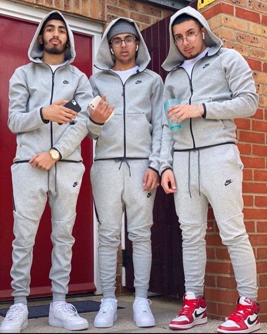 廃盤　NIKE　テックフリース　セットアップ　上下　グレー　L　国内正規品