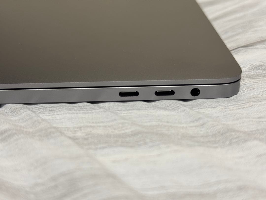 MacBook Pro 16インチ 2019 i9 16GB 1TB