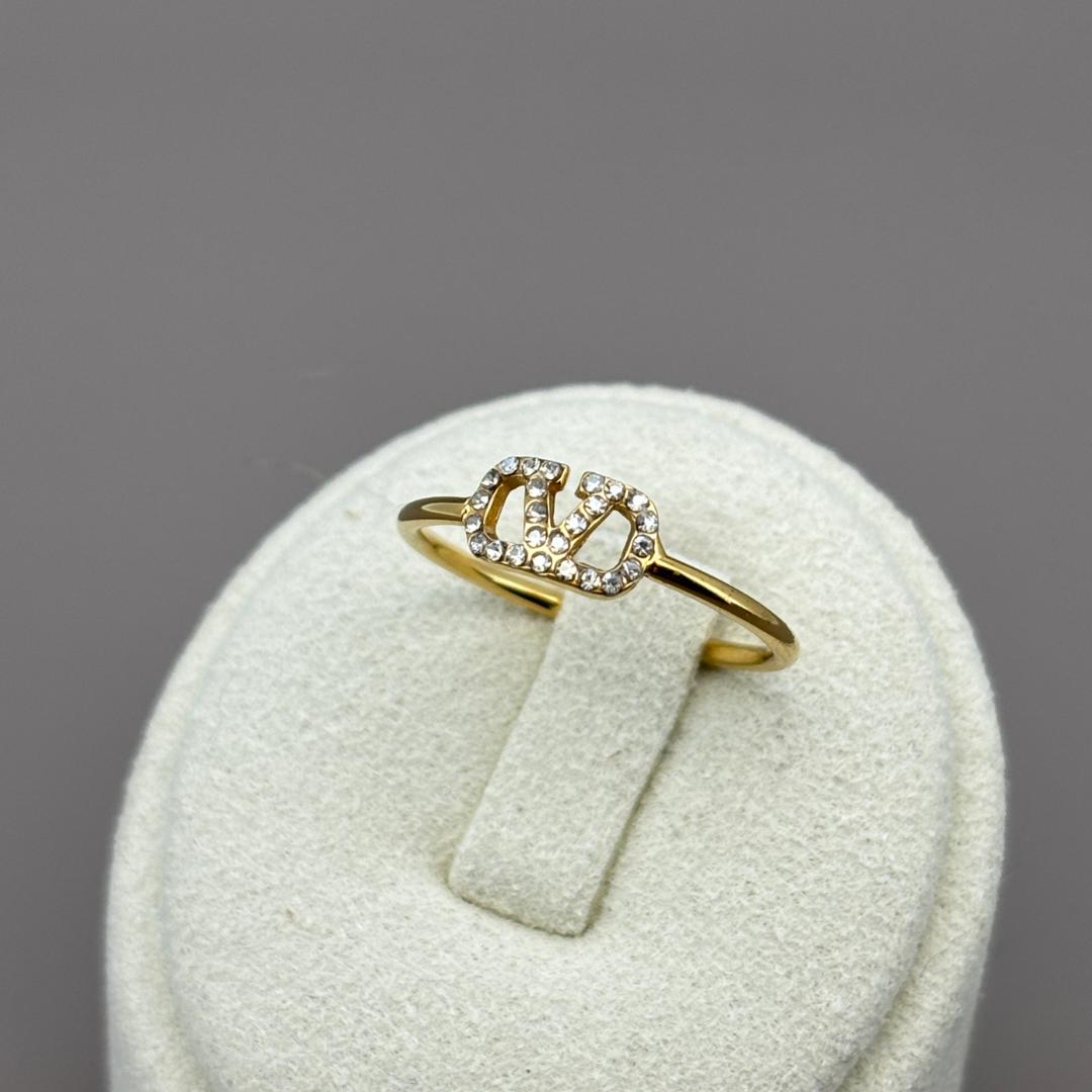 VALENTINO ロゴ ゴールド ラインストーン リング