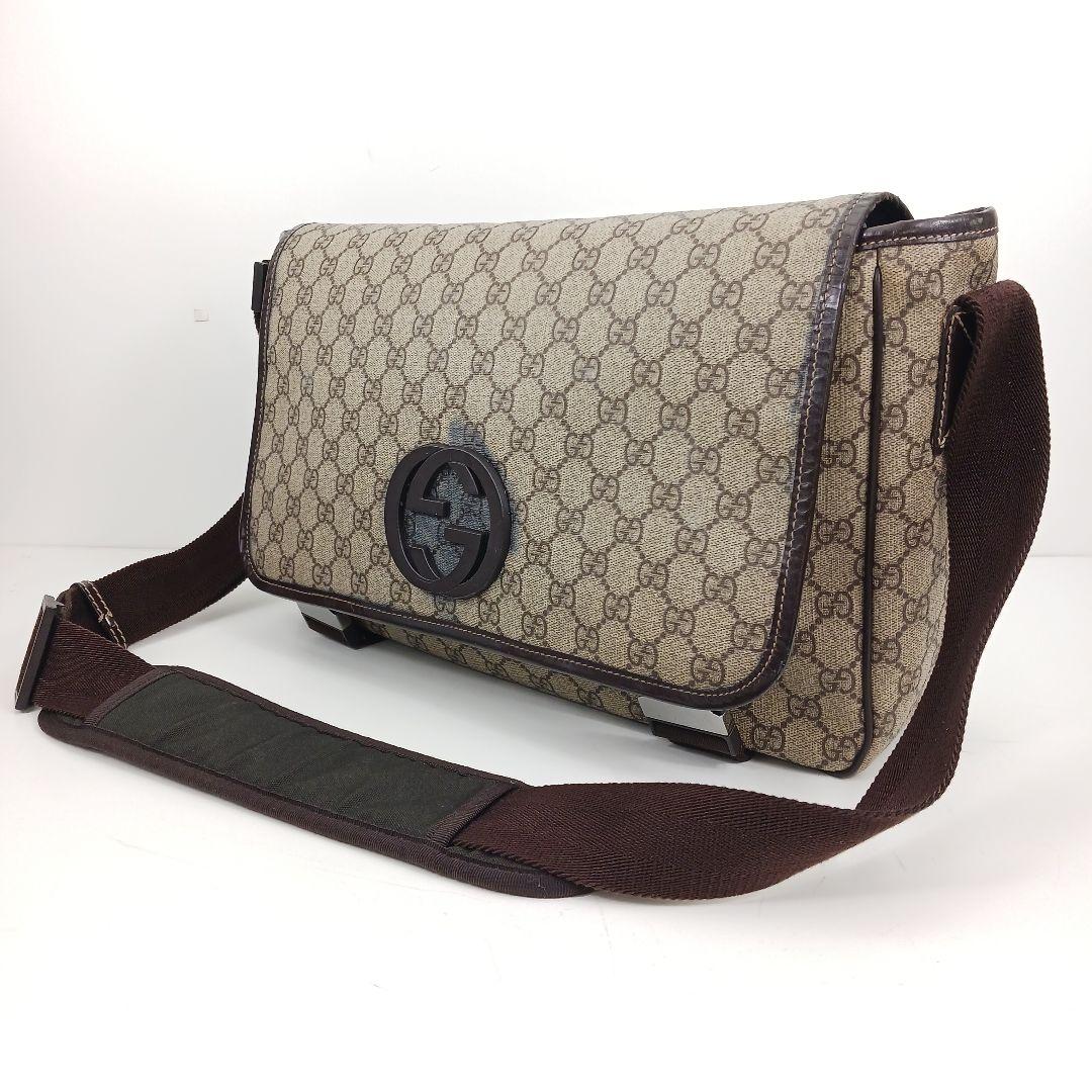 ✨人気デザイン✨GUCCI　GG スプリーム　メッセンジャーバック　PVC