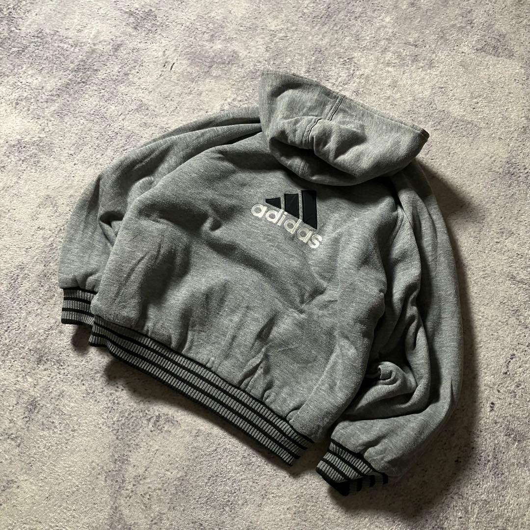 00sadidasリバーシブル刺繍ナイロンスウェットパーカーパフォーマンスロゴ黒