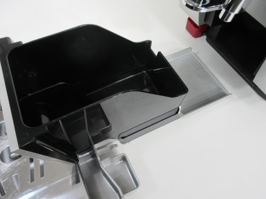 0511Y デロンギ マグニフィカS スペリオレ ECAM23420SBN