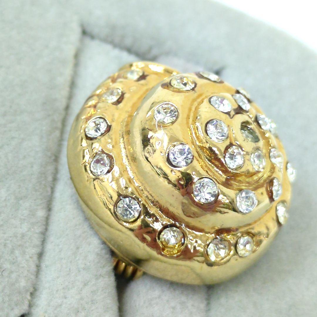 ジャンニヴェルサーチェ クリスタルラインストーン ピンブローチ ゴールドカラー