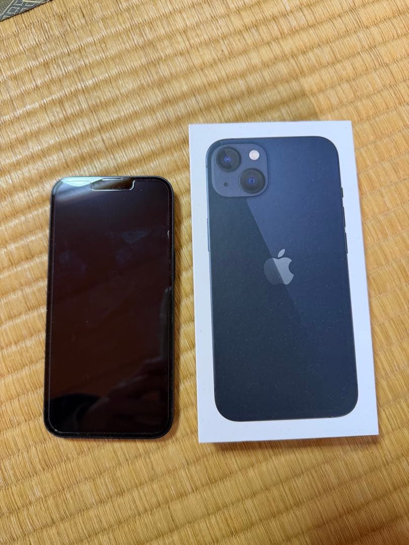 iPhone13本体　128GB