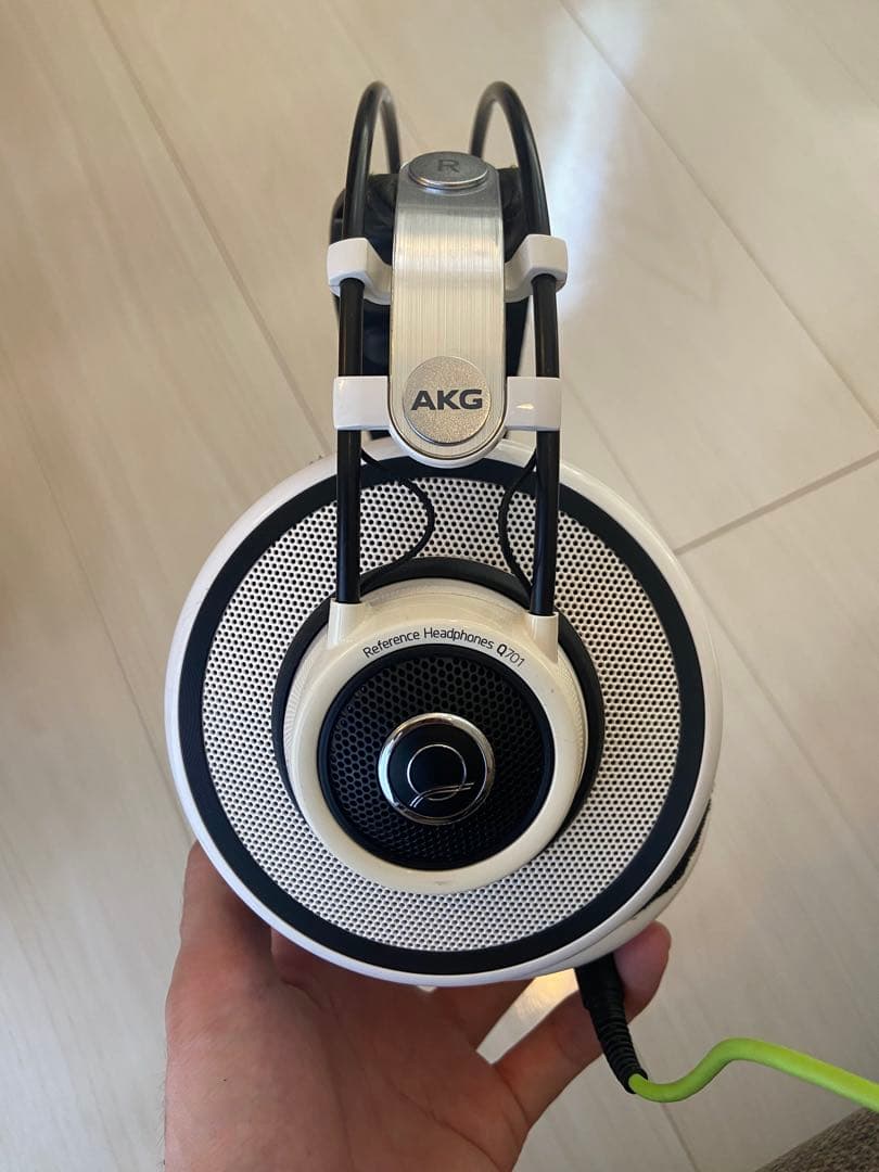 AKG ヘッドホン