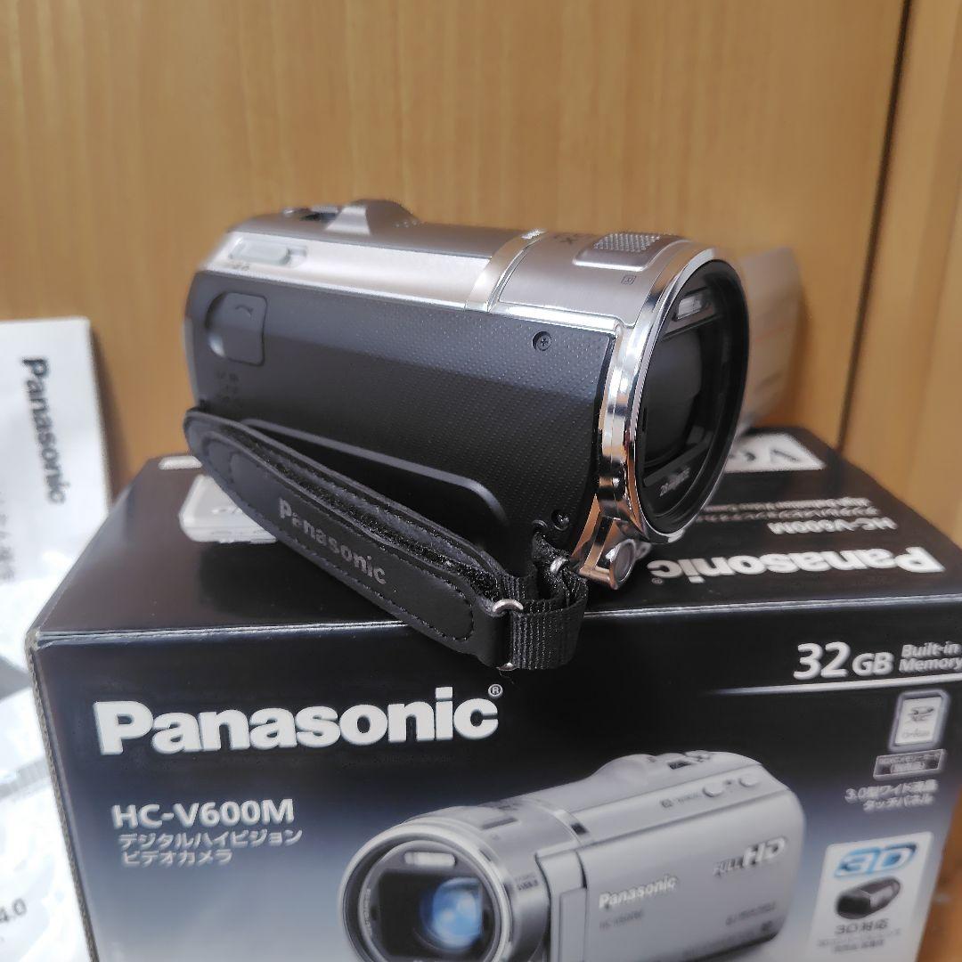 Panasonic HC-V600M ビデオカメラ 本体　バッテリー2個　等