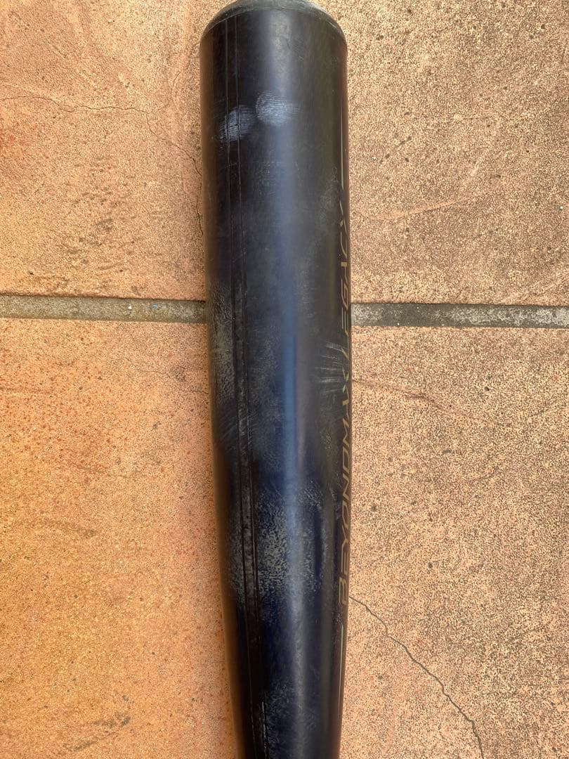 ミズノビヨンドマックスレガシーバット　84cm740gミドル