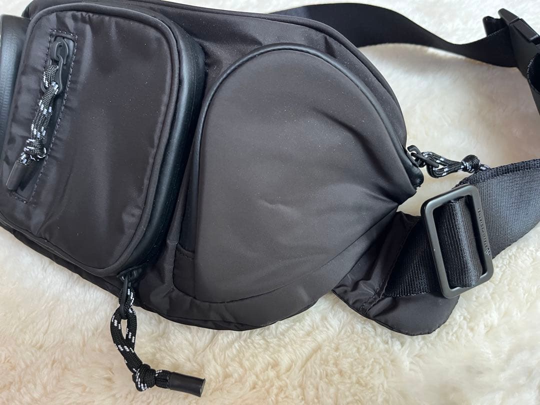 新品未使用✨adidas Stella McCartney クロスボディバッグ