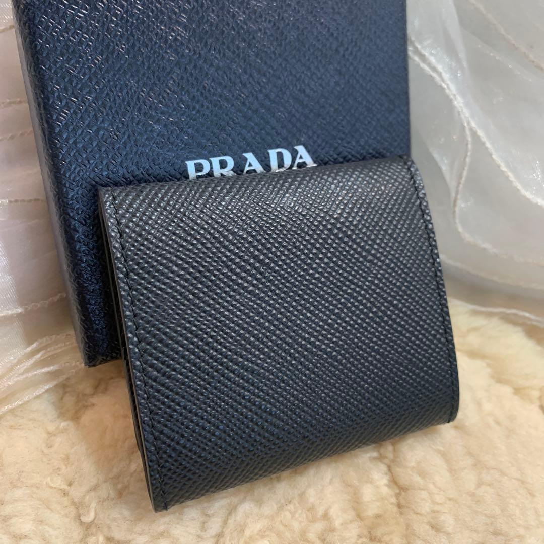 ☆未使用品☆PRADA サフィアーノ ケース トライアングルロゴ 黒