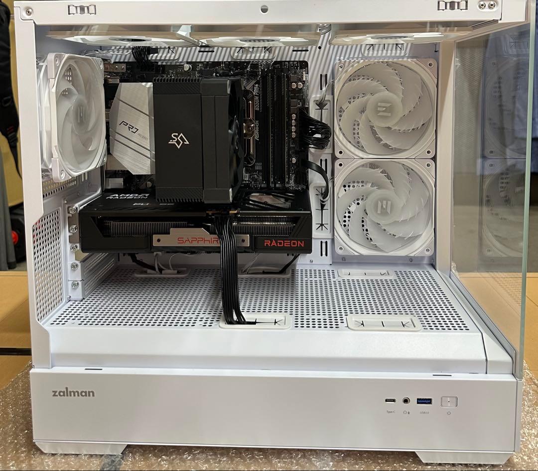 PCケース(自作PC用) Ryzen 7 5700X + RX 9060 XT 32GB SSD 1TB
