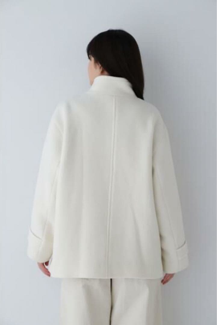 HUMAN WOMAN ヒューマンウーマン　ダブルモッサダッフルコート　白　M