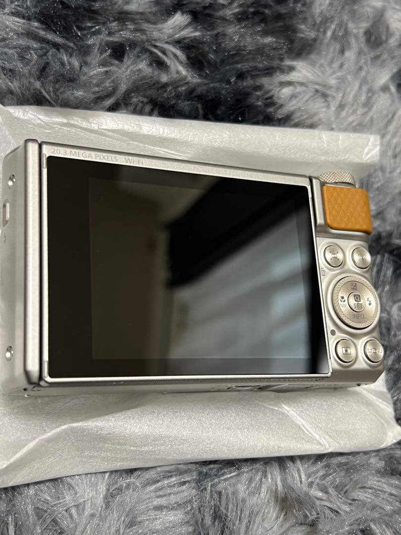 Canon PowerShot SX740 HS 本体シルバー　SDカード付き！